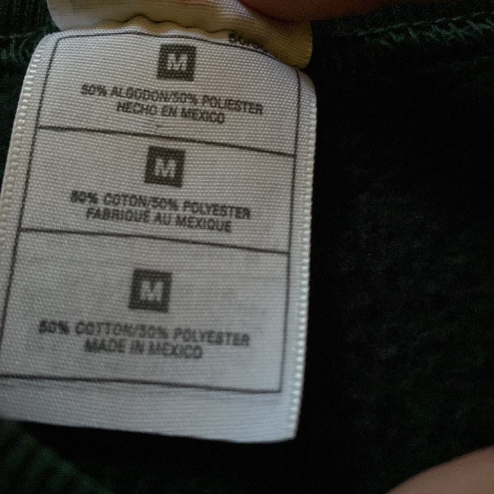 Destination vacation sweatshirt - Picture 5 of 6
